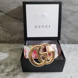 Gucci Pink Floral Double G Logo Belt✨️